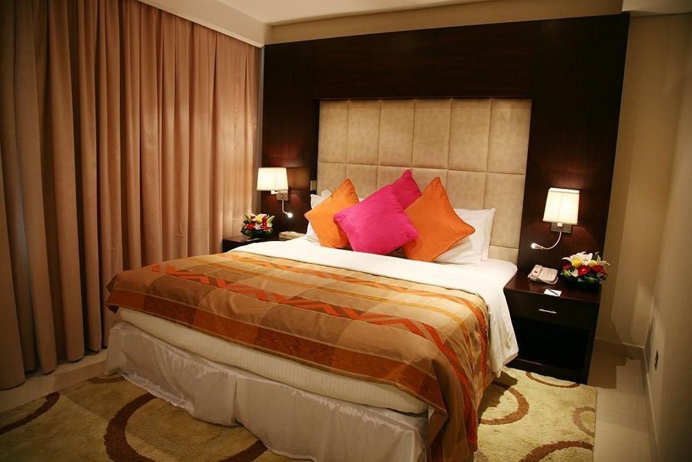 Staybridge Suites Dubai Internet City By Ihg מראה חיצוני תמונה