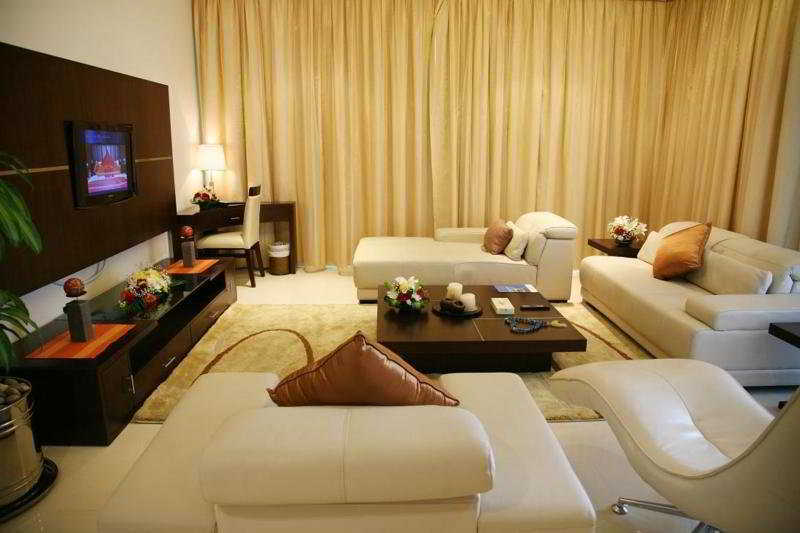 Staybridge Suites Dubai Internet City By Ihg מראה חיצוני תמונה