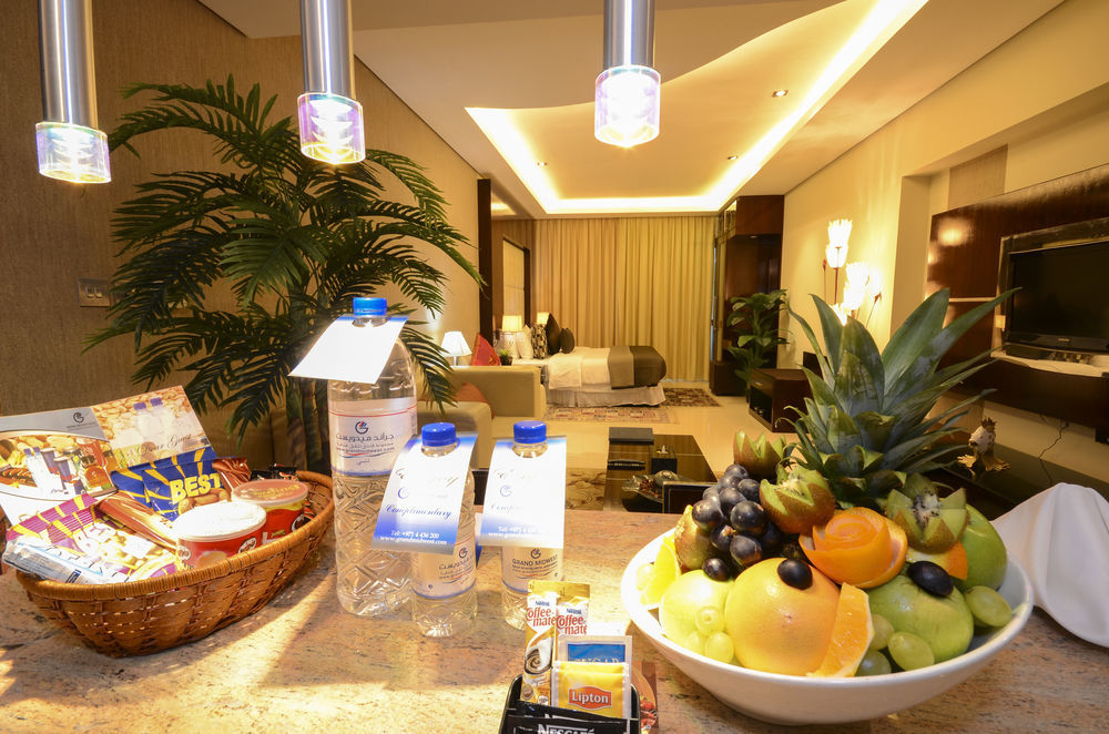 Staybridge Suites Dubai Internet City By Ihg מראה חיצוני תמונה