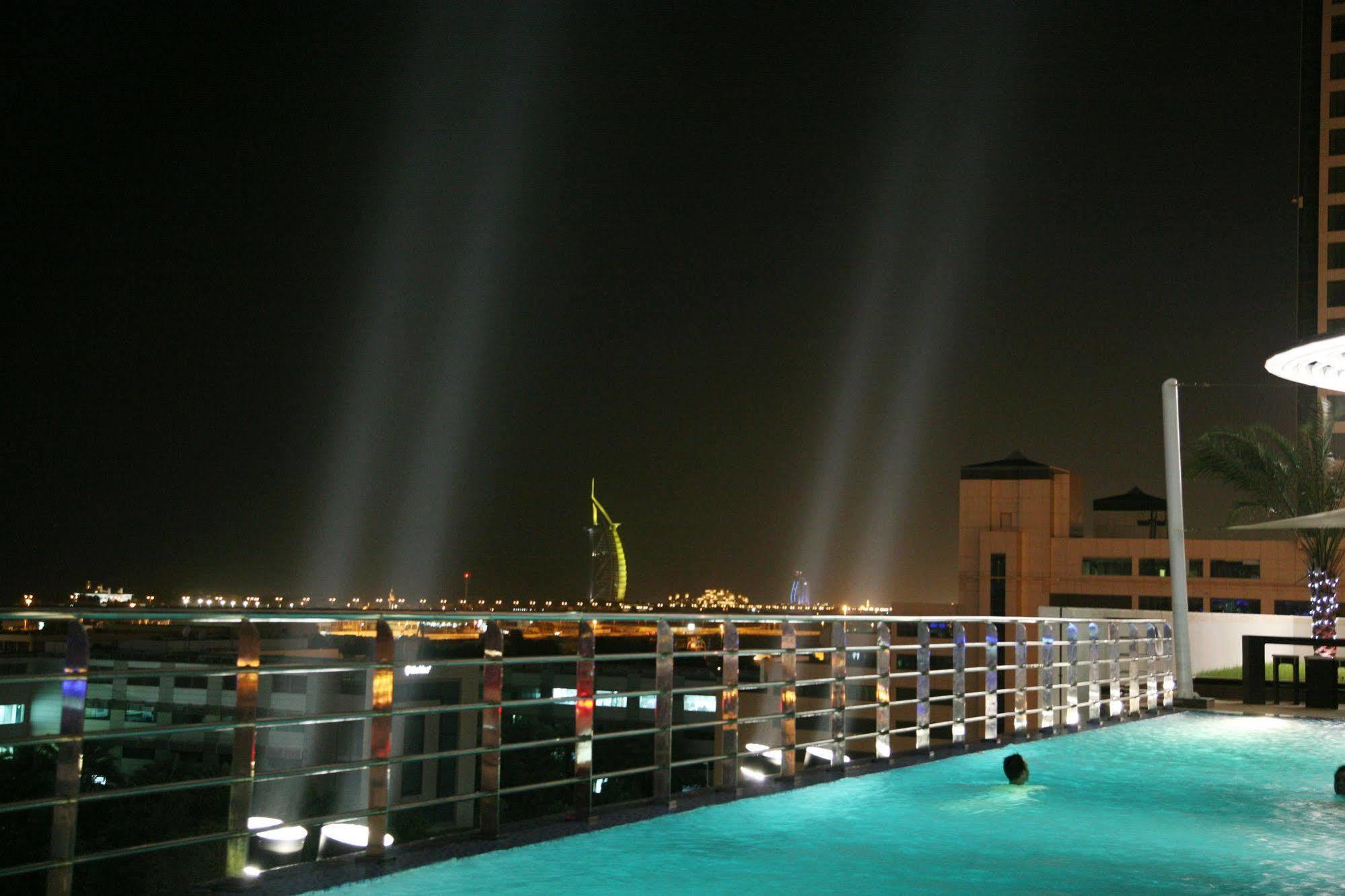 Staybridge Suites Dubai Internet City By Ihg מראה חיצוני תמונה